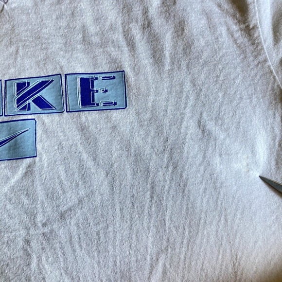 Vintage Nike TShirt L Spell Out Puff Print Glitter Logo Center Swoosh USA Y2K 99 - Picture 6 of 14